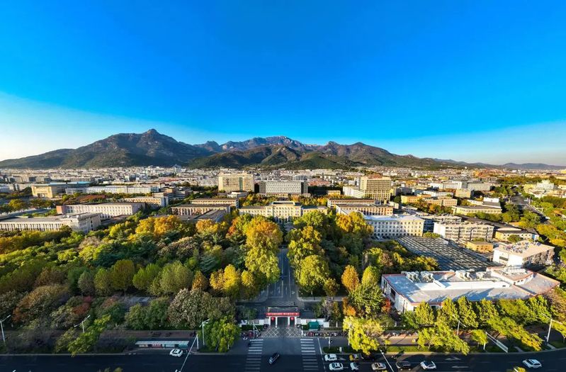 山东农业大学秋日校园风光